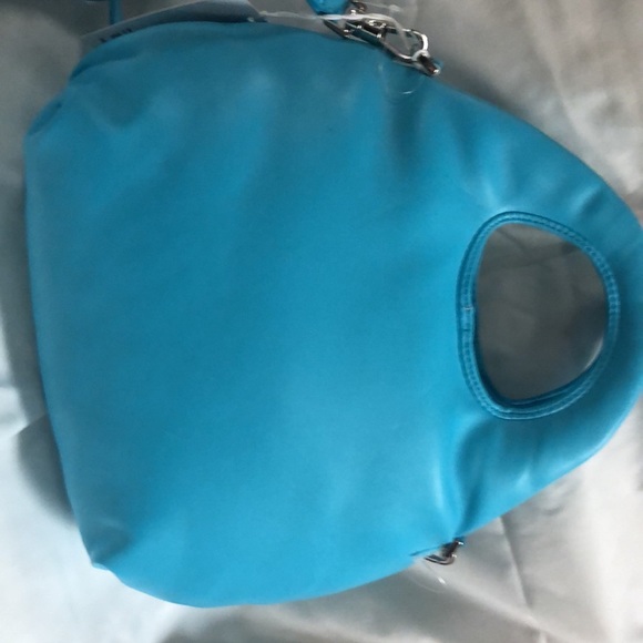 Blue bag/purse with peace signs on front - Picture 6 of 8